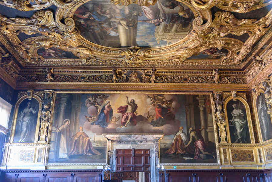 Italia - Venecia 066 - palacio Ducal - Salón del Senado.jpg